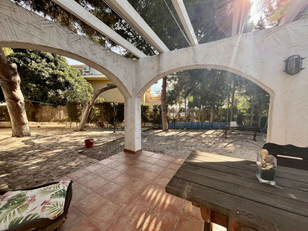 Detached Villa Cabo Roig Alicante - image 5