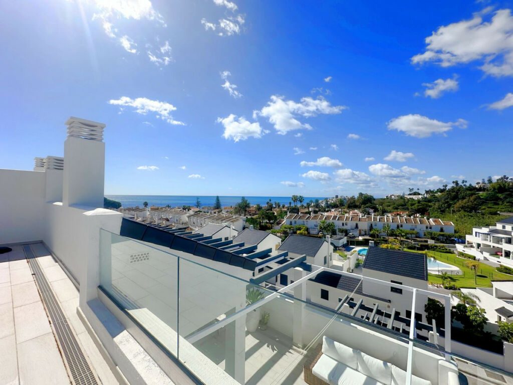 Penthouse Estepona Málaga - image 8