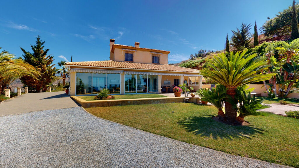 Detached Villa Algarrobo Málaga - image 5