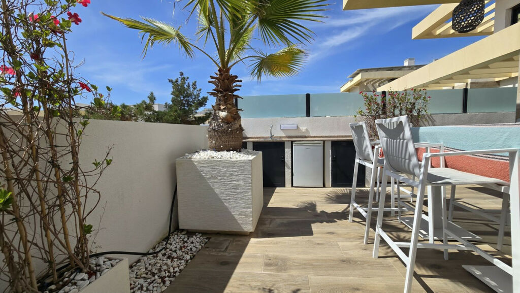 Detached Villa Los Montesinos Alicante - image 5
