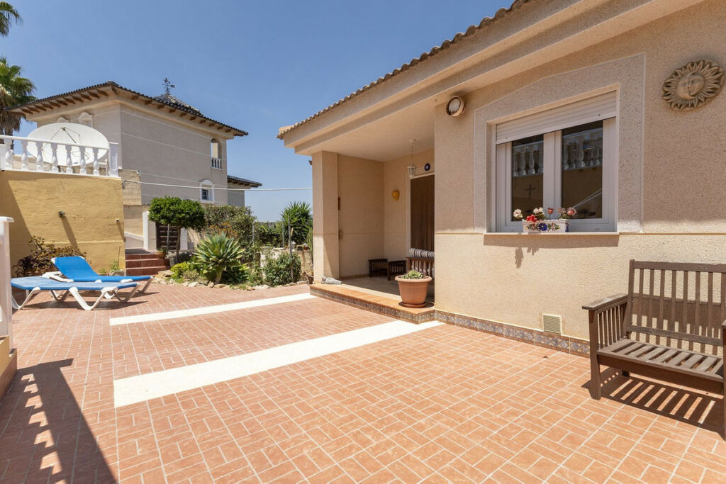 Detached Villa Algorfa Alicante - image 5