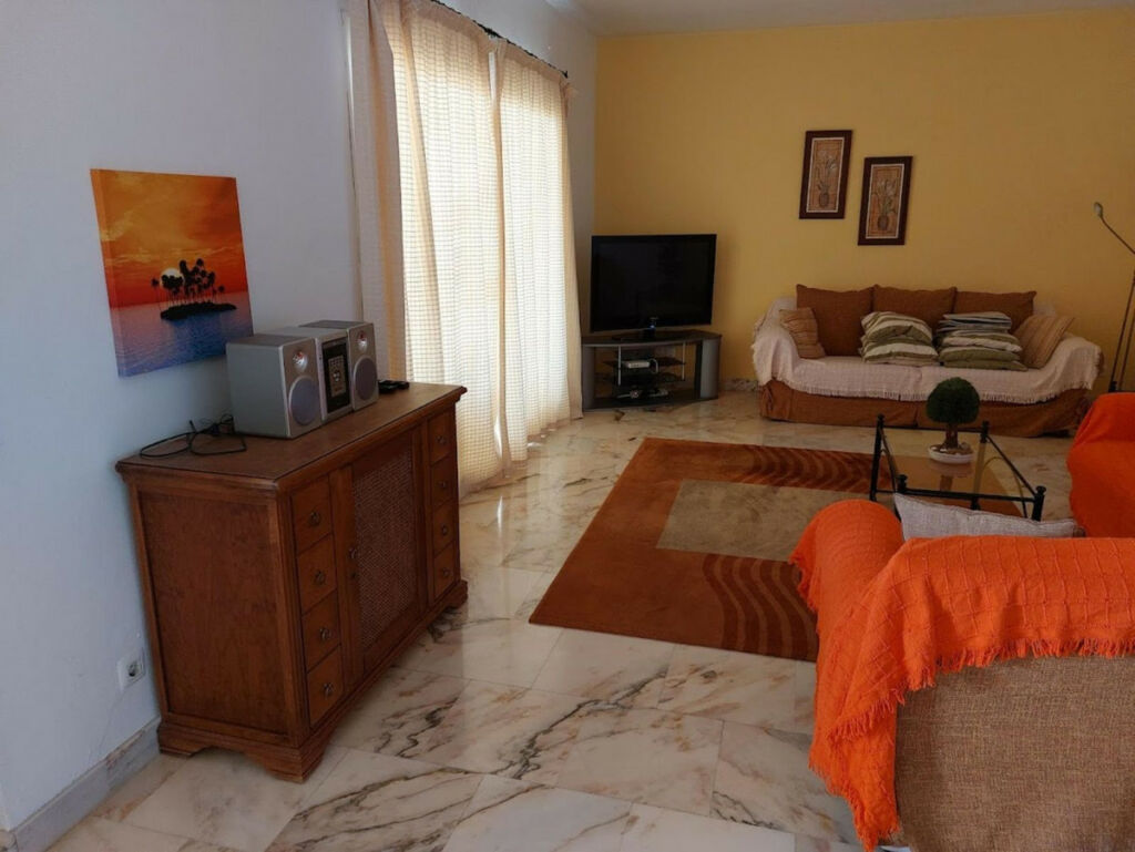 Ground Floor Apartment La Cala Málaga - image 14