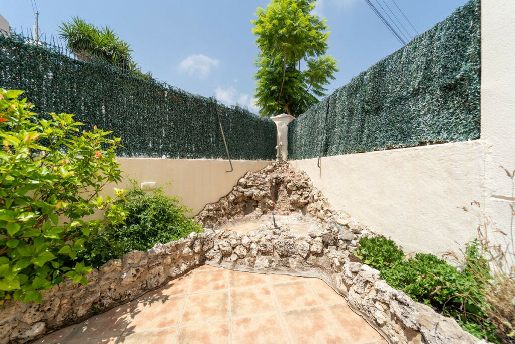 Townhouse Torreblanca Málaga - image 5