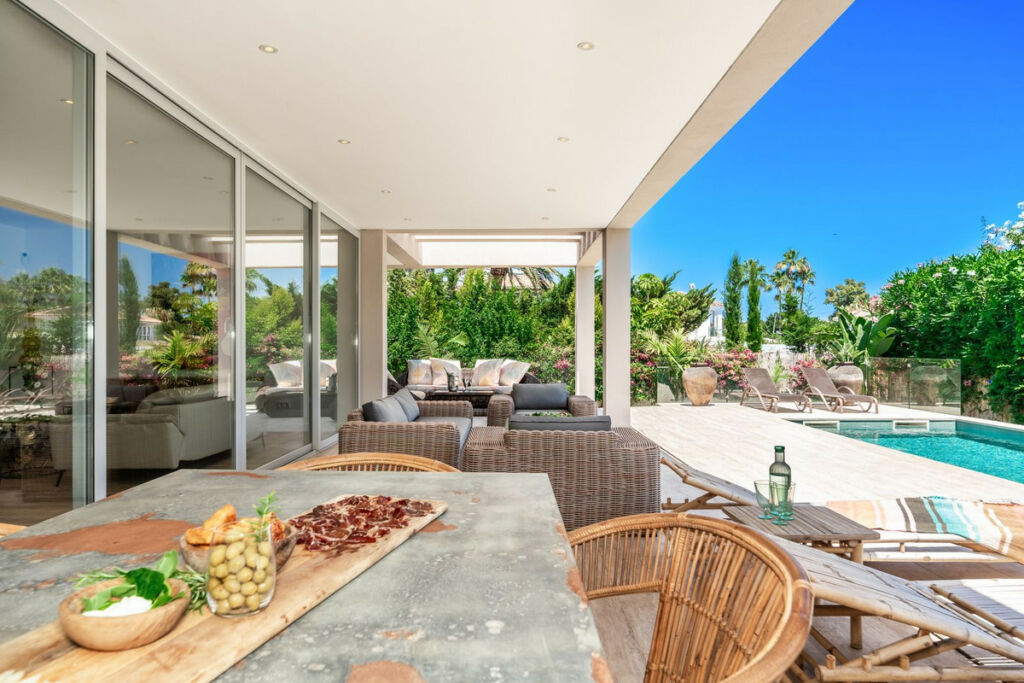 Detached Villa San Pedro de Alcántara Málaga - image 5