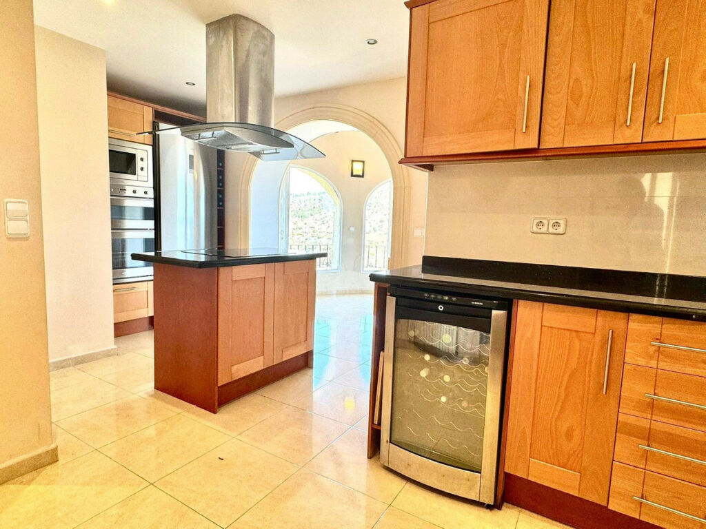 Detached Villa Calpe Alicante - image 5