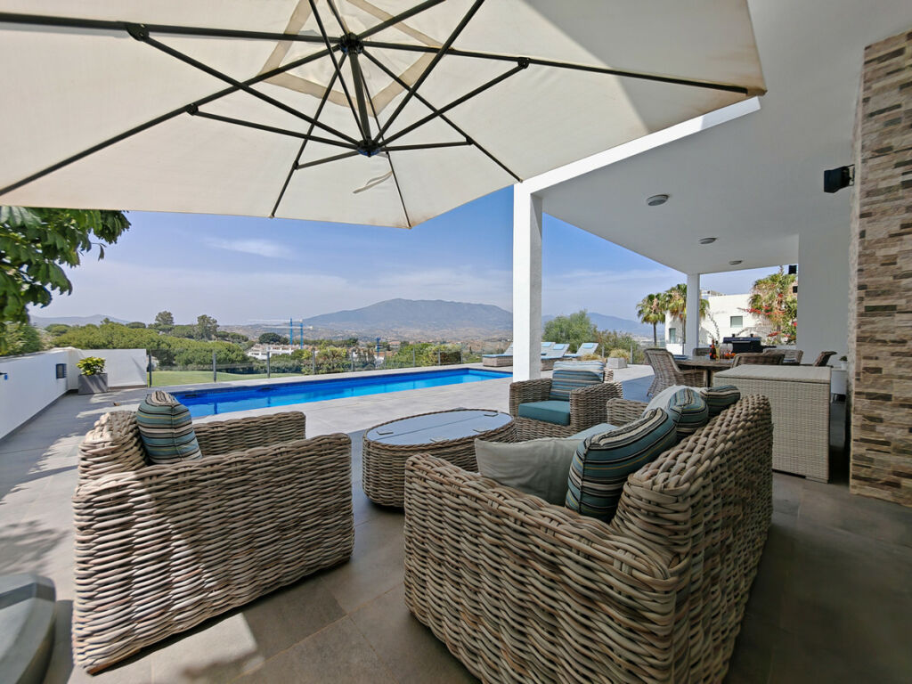 Detached Villa La Cala Golf Málaga - image 6