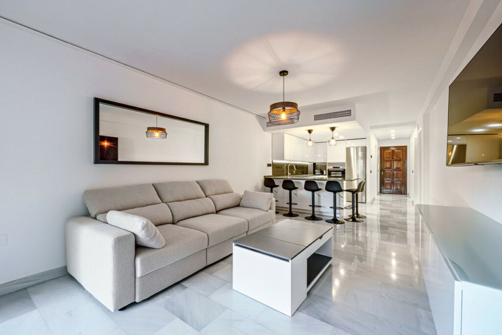 Ground Floor Apartment Sierra Blanca Málaga - image 5