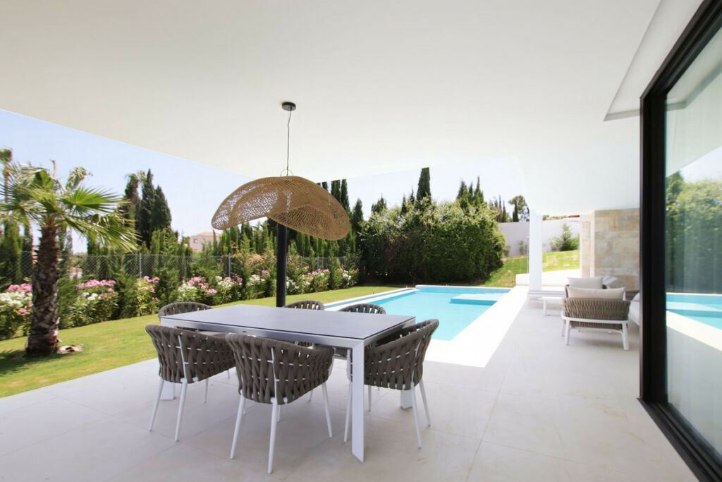 Detached Villa Valle Romano Málaga - image 5
