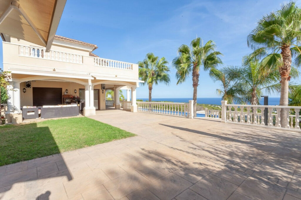 Detached Villa Calpe Alicante - image 5