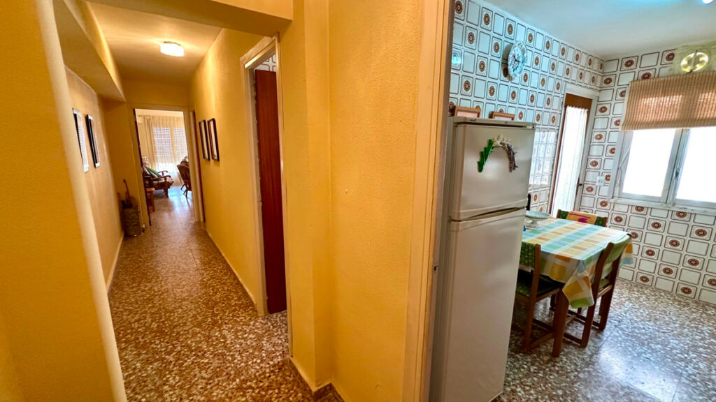 Middle Floor Apartment Guardamar del Segura Alicante - image 5