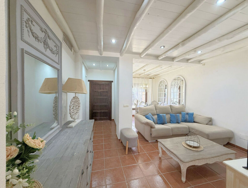 Townhouse Guadiaro Cádiz - image 5