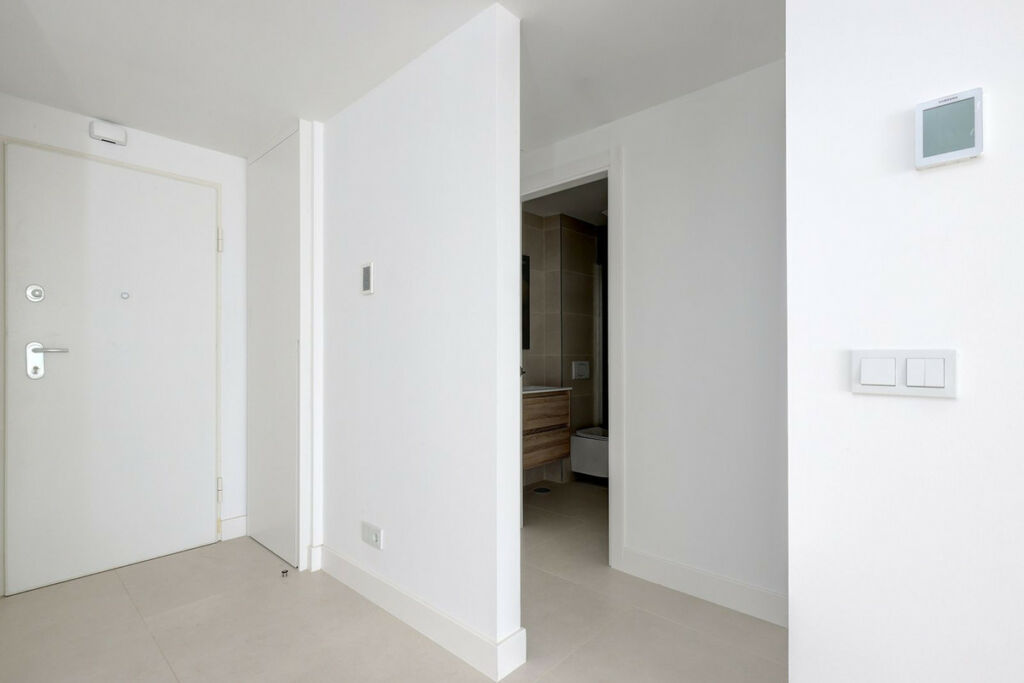 Middle Floor Apartment Fuengirola Málaga - image 5