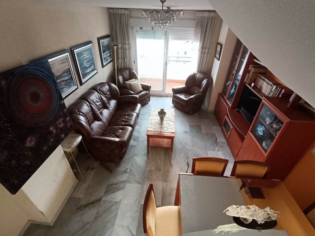 Top Floor Apartment Marbella Málaga - image 5