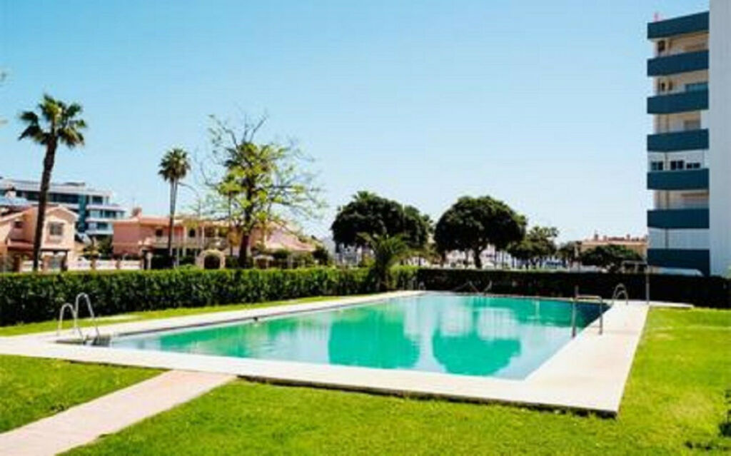 Middle Floor Apartment Torremolinos Málaga - image 5
