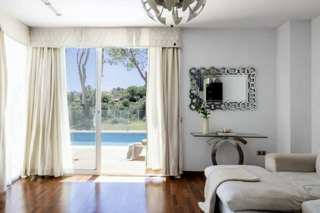 Detached Villa La Cala Golf Málaga - image 5