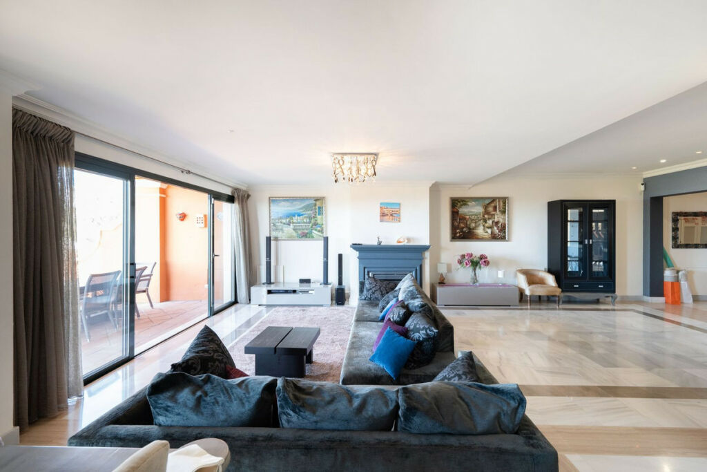 Penthouse Benahavís Málaga - image 5