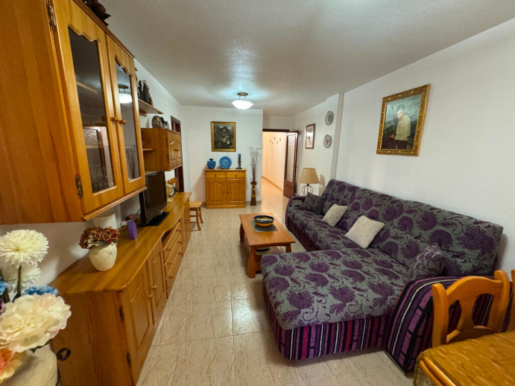 Middle Floor Apartment Guardamar del Segura Alicante - image 5