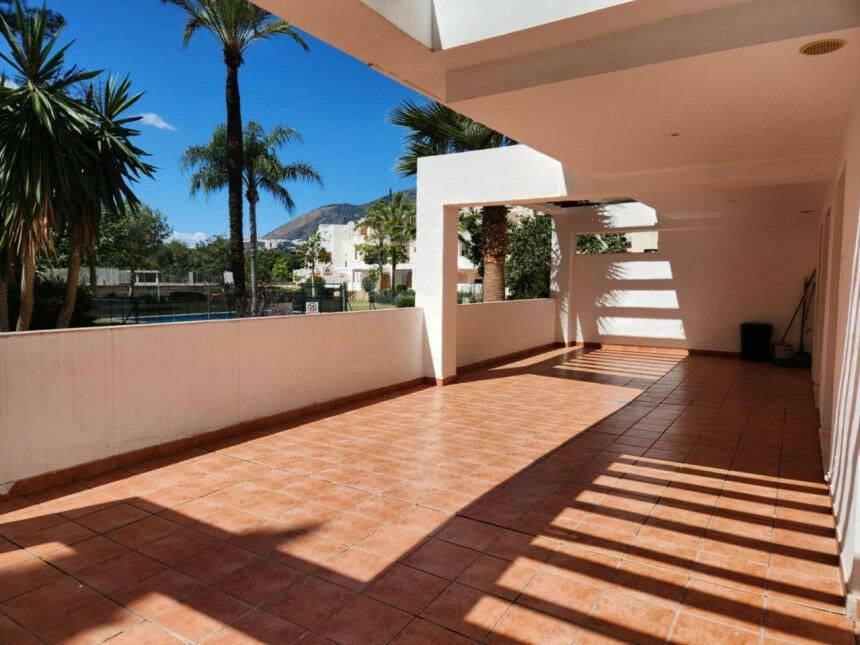 Ground Floor Apartment Torrequebrada Málaga - image 5