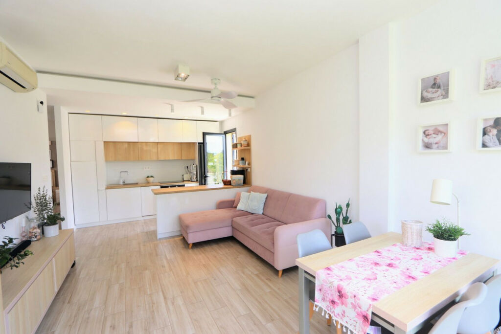 Detached Villa La Zenia Alicante - image 4