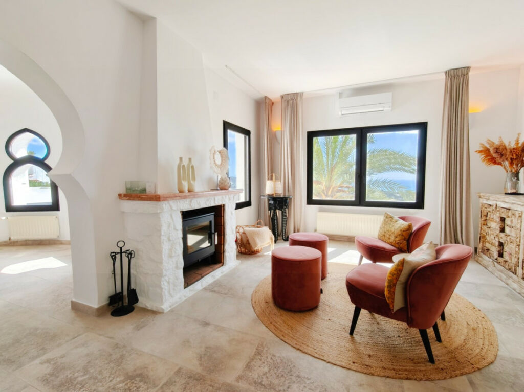 Detached Villa Moraira Alicante - image 5