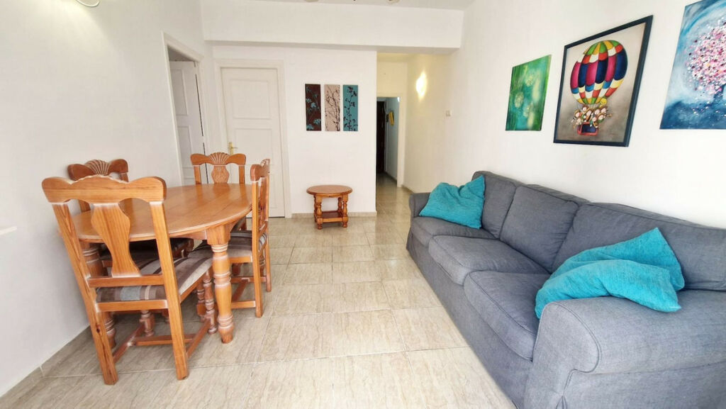 Middle Floor Apartment Fuengirola Málaga - image 2