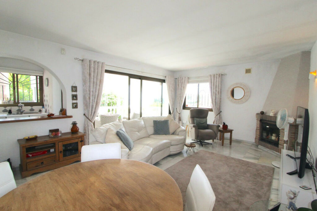 Detached Villa La Capellania Málaga - image 5