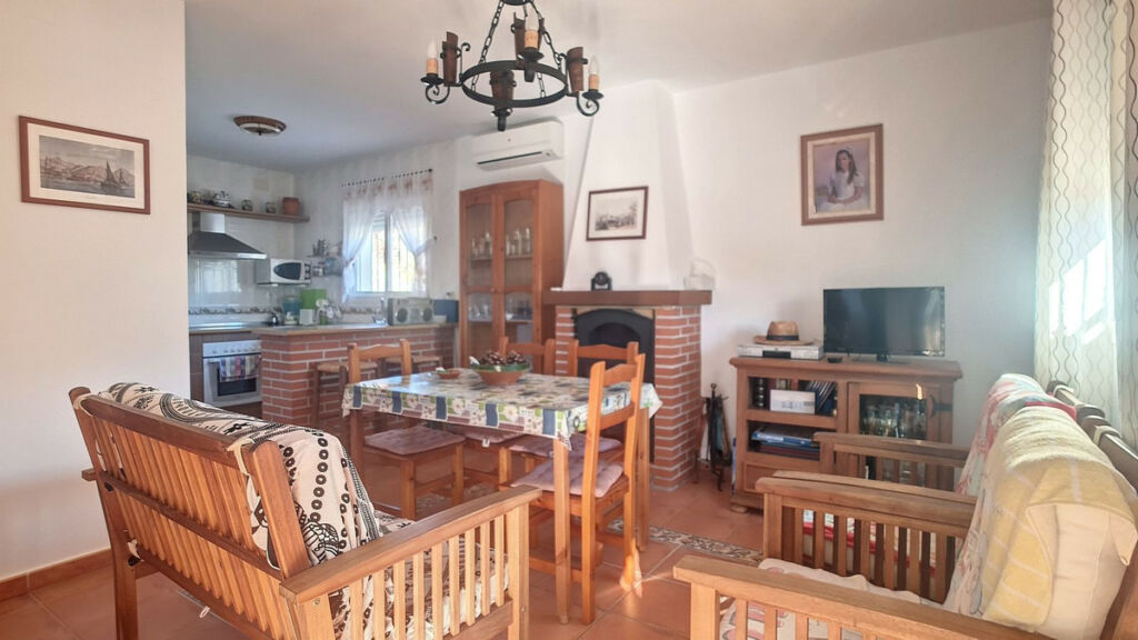 Detached Villa Corumbela Málaga - image 5