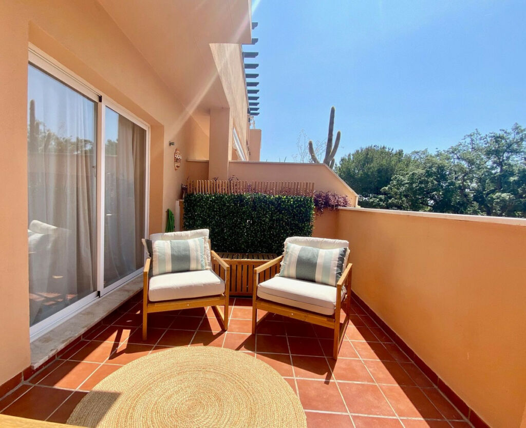 Middle Floor Apartment Marbella Málaga - image 5