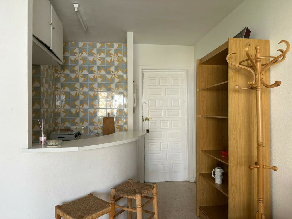 Middle Floor Studio Marbella Málaga - image 5