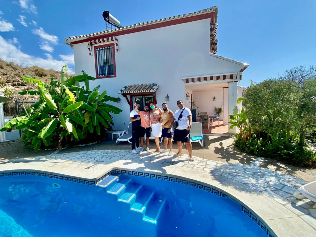 Detached Villa Calahonda Málaga - image 5