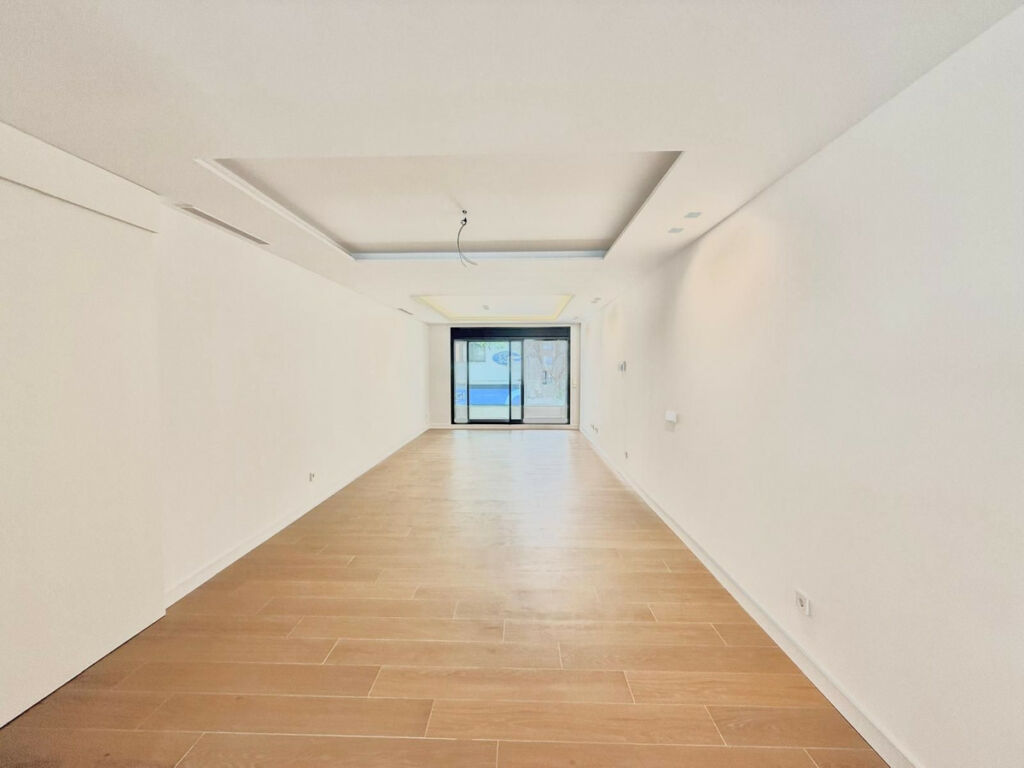 Middle Floor Apartment Fuengirola Málaga - image 10