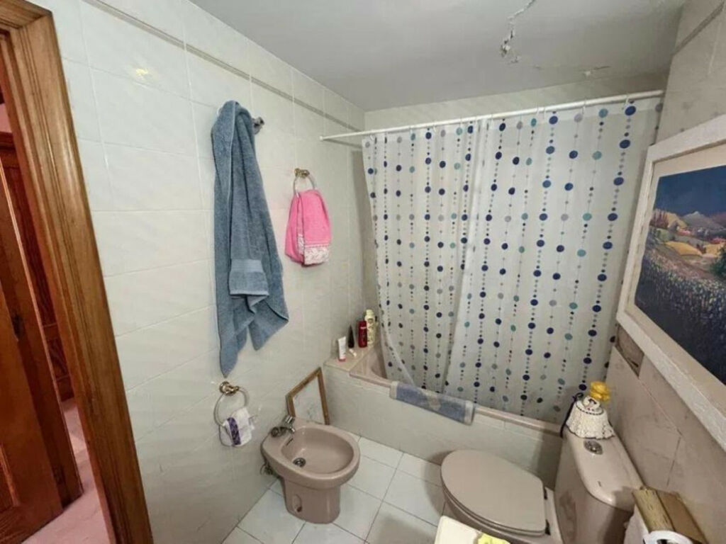 Top Floor Apartment Estepona Málaga - image 5