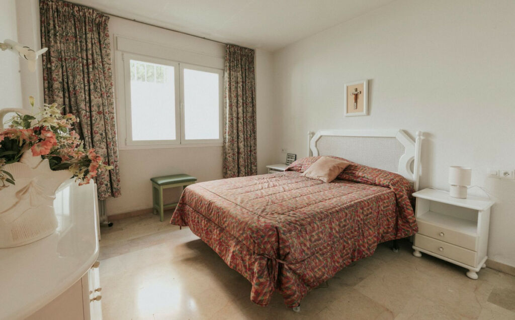 Ground Floor Apartment Estepona Málaga - image 5