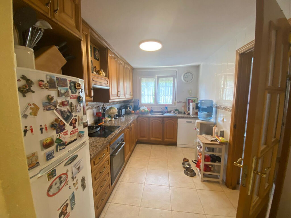 Detached Villa Albir Alicante - image 5