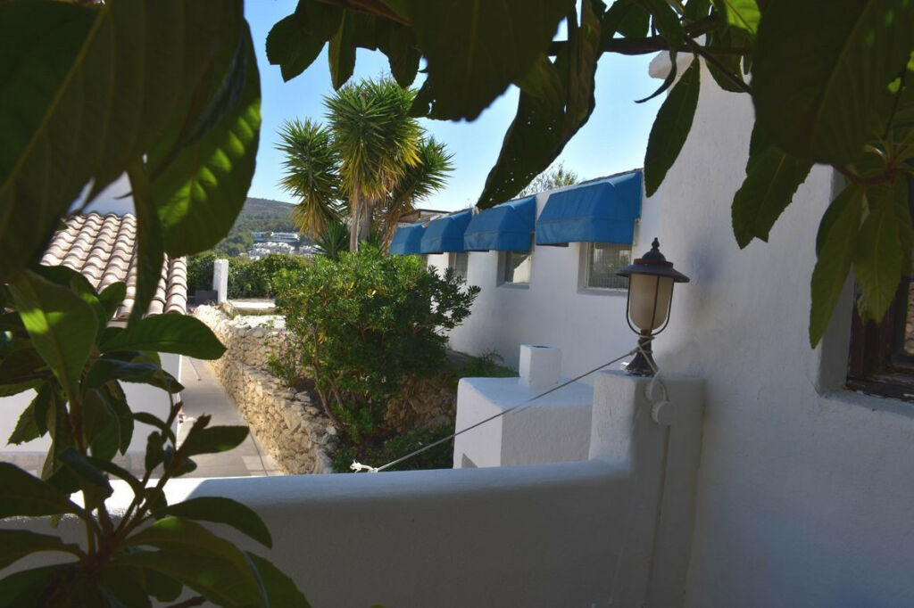 Detached Villa Moraira Alicante - image 5