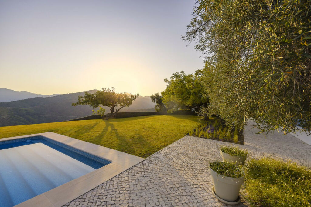Detached Villa Benahavís Málaga - image 50