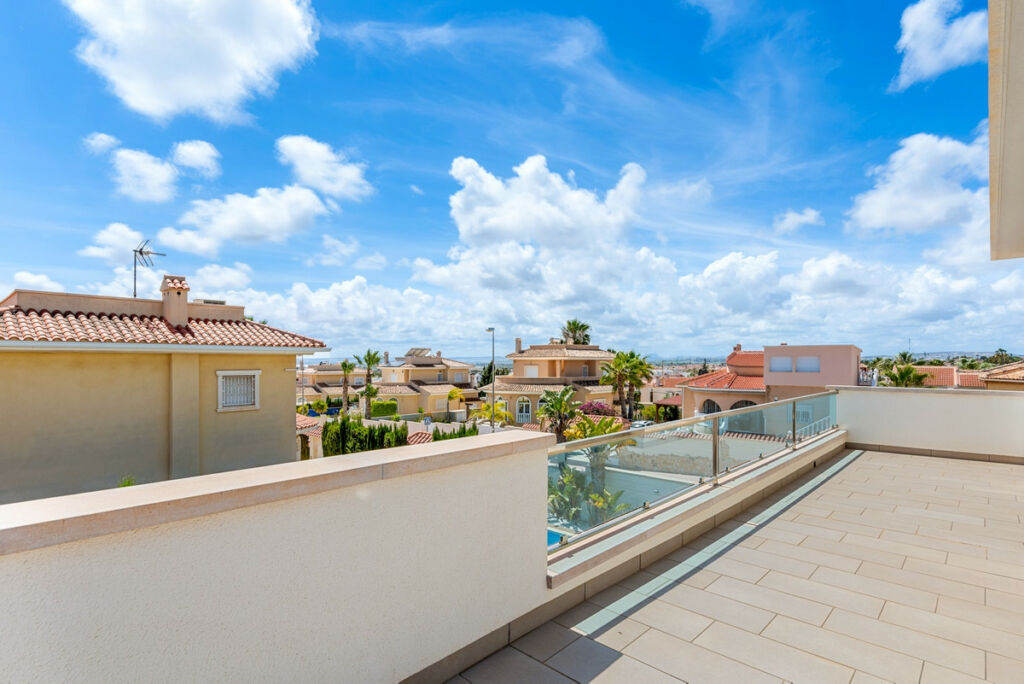Detached Villa Ciudad Quesada Alicante - image 50