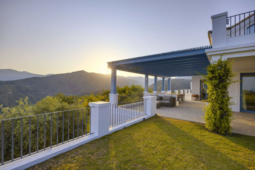 Detached Villa Benahavís Málaga - image 51