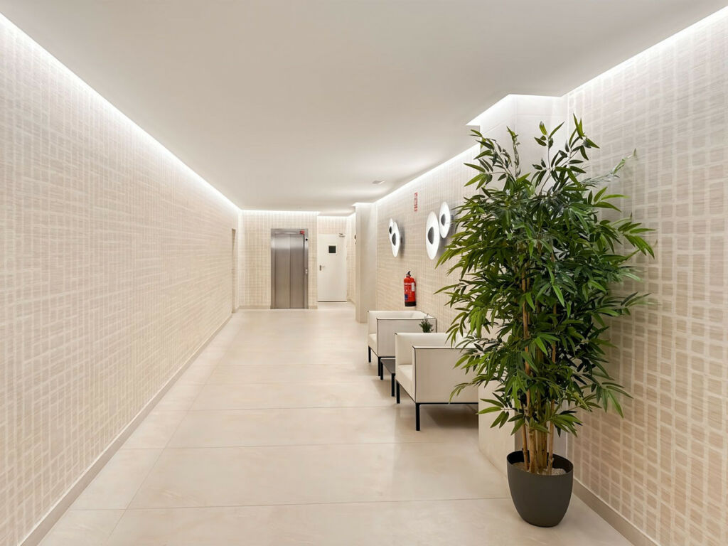 Middle Floor Apartment Estepona Málaga - image 51