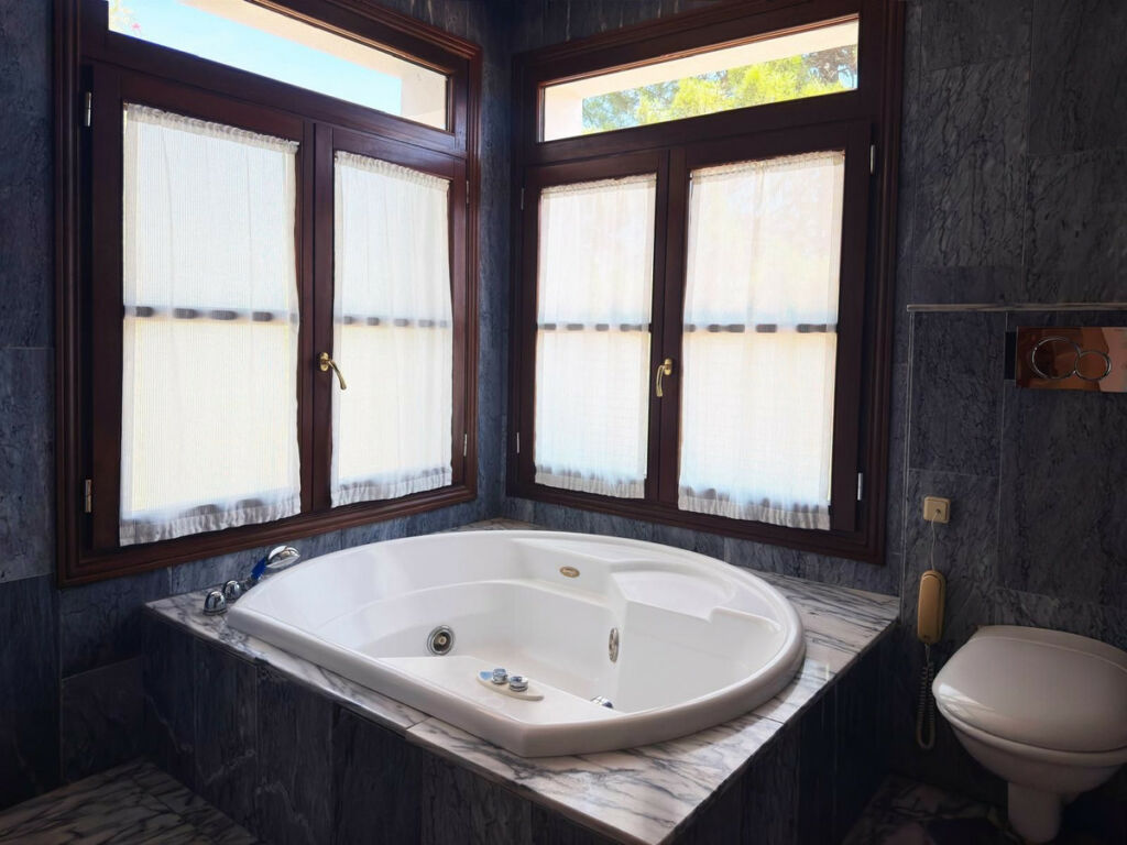 Detached Villa La Zagaleta Málaga - image 51