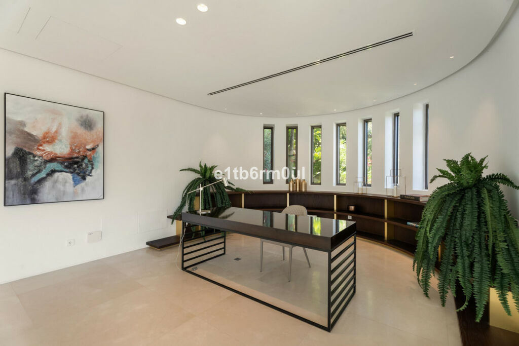 Detached Villa La Quinta Málaga - image 52