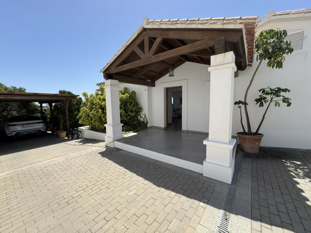 Detached Villa Riviera del Sol Málaga - image 52