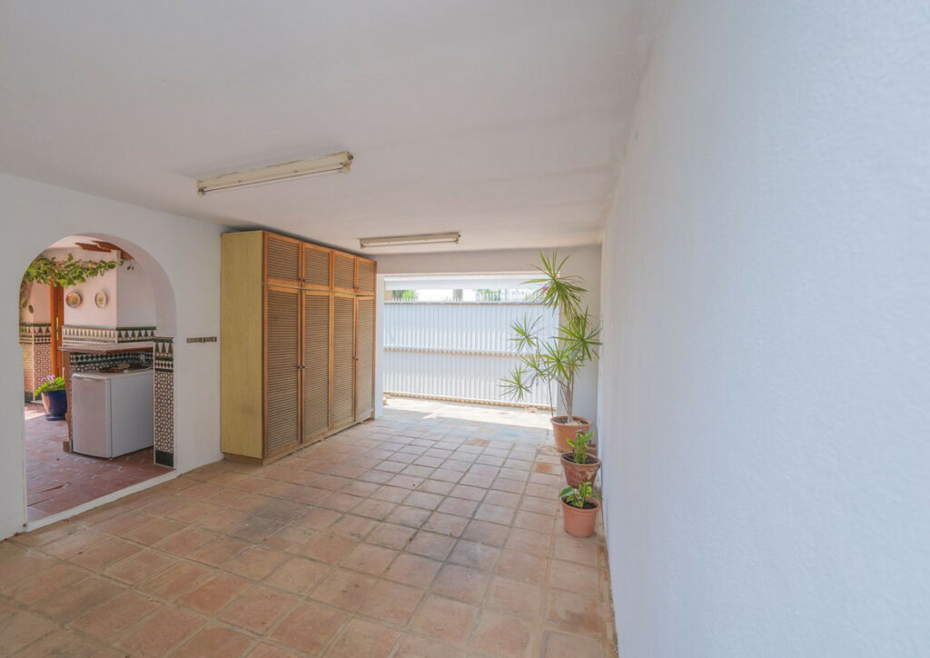 Detached Villa Marbella Málaga - image 53