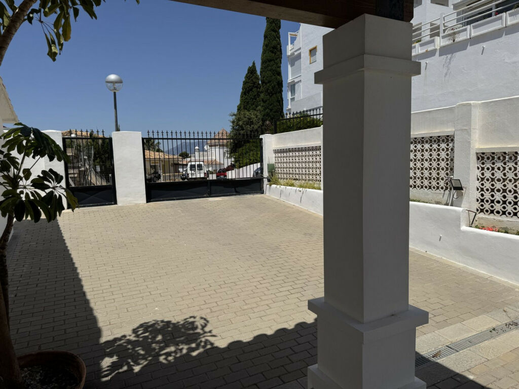 Detached Villa Riviera del Sol Málaga - image 53