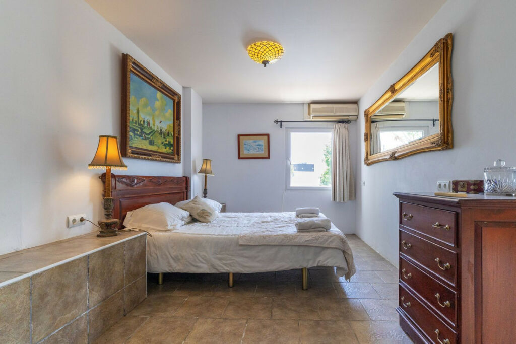 Detached Villa Estepona Málaga - image 67