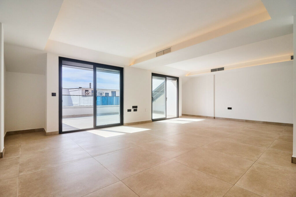 Middle Floor Apartment Fuengirola Málaga - image 54