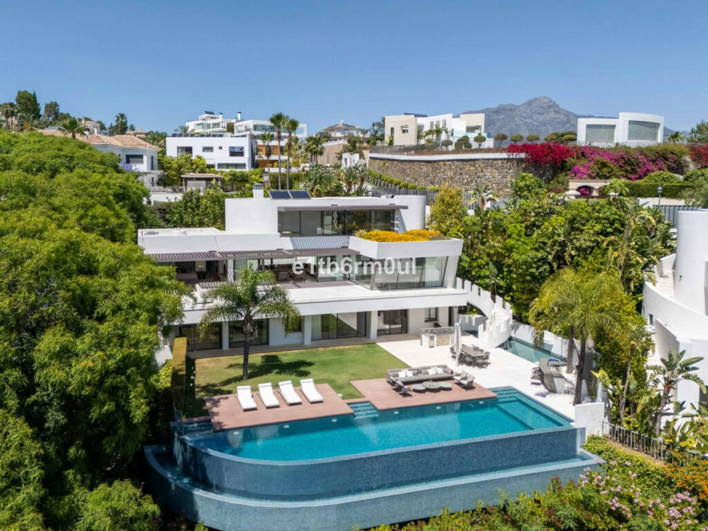 Detached Villa La Quinta Málaga - image 55