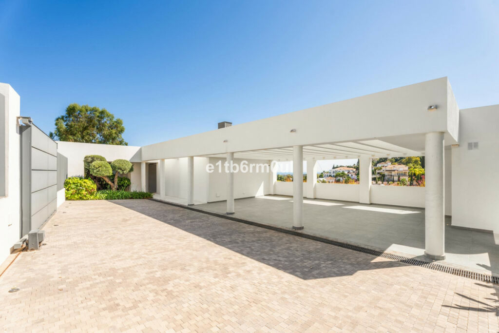 Detached Villa La Quinta Málaga - image 56