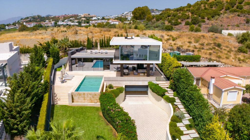 Detached Villa Nueva Andalucía Málaga - image 53