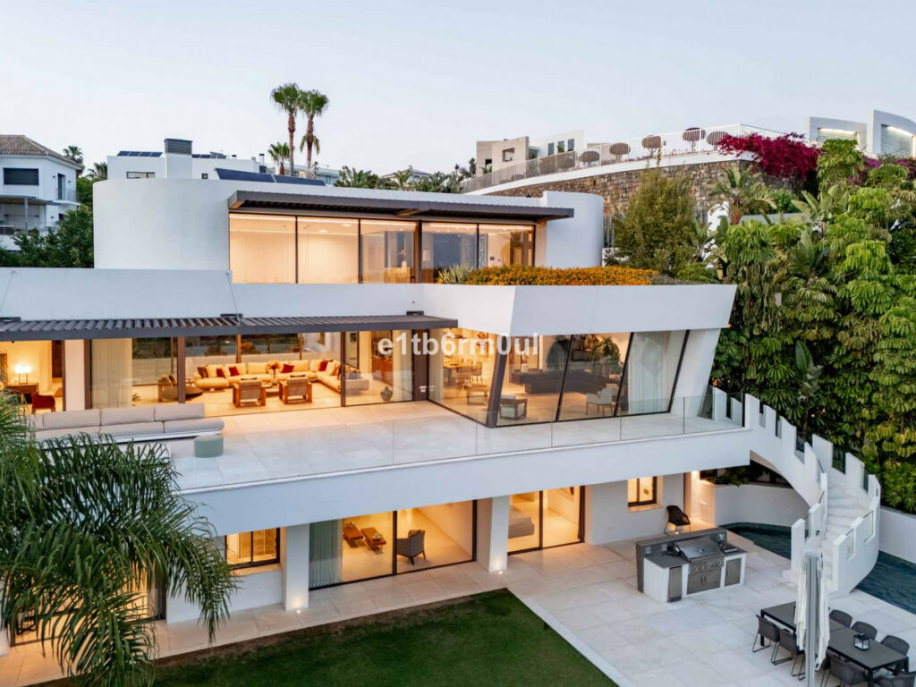 Detached Villa La Quinta Málaga - image 58